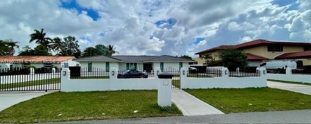 For Sale: $2,300,000 (5 beds, 3 baths, 3462 Square Feet)