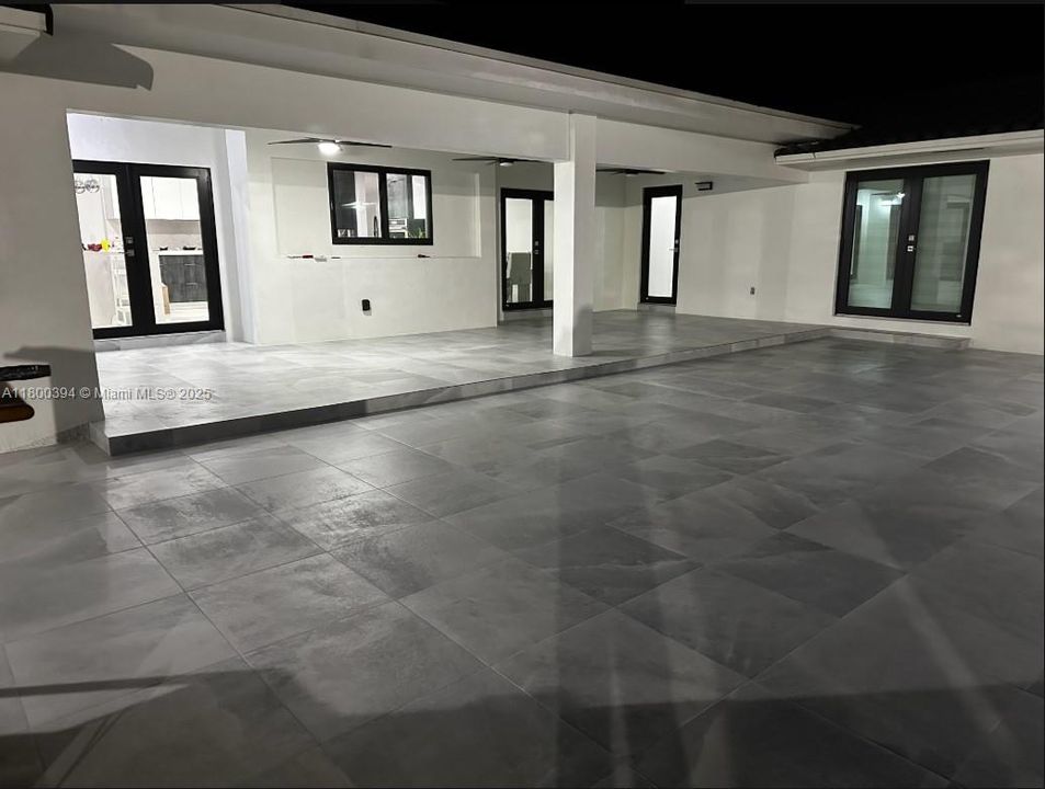 For Sale: $2,300,000 (5 beds, 3 baths, 3462 Square Feet)