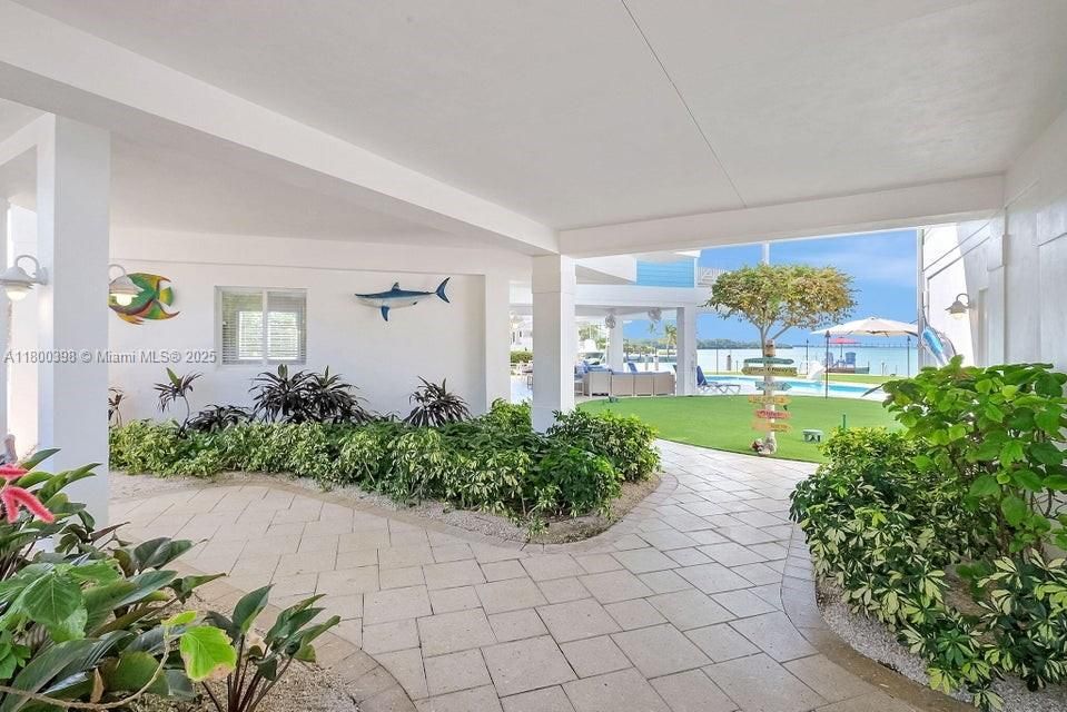 En Venta: $8,950,000 (8 camas, 8 baños, 5392 Pies cuadrados)