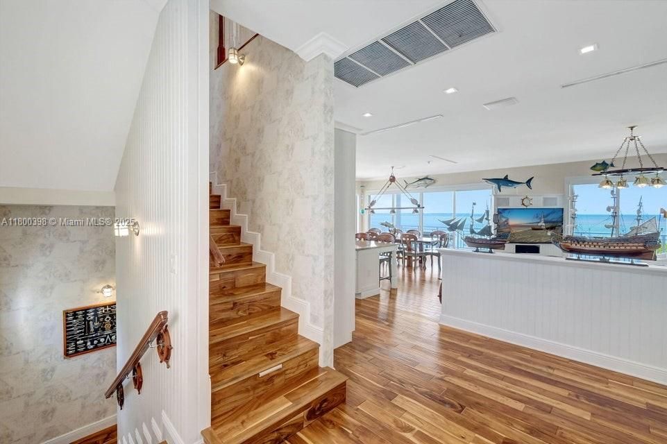 En Venta: $8,950,000 (8 camas, 8 baños, 5392 Pies cuadrados)