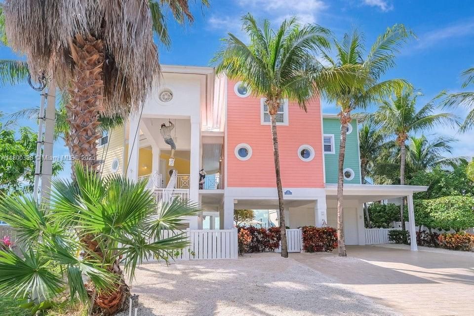 En Venta: $8,950,000 (8 camas, 8 baños, 5392 Pies cuadrados)