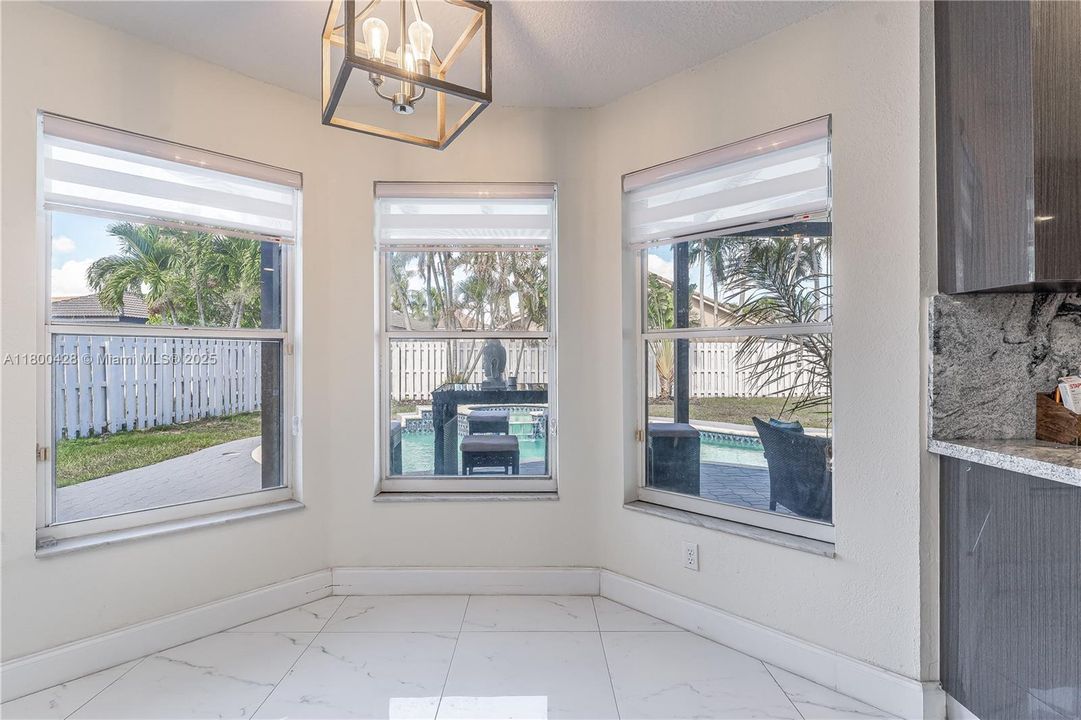 Recently Sold: $805,000 (4 beds, 3 baths, 2436 Square Feet)