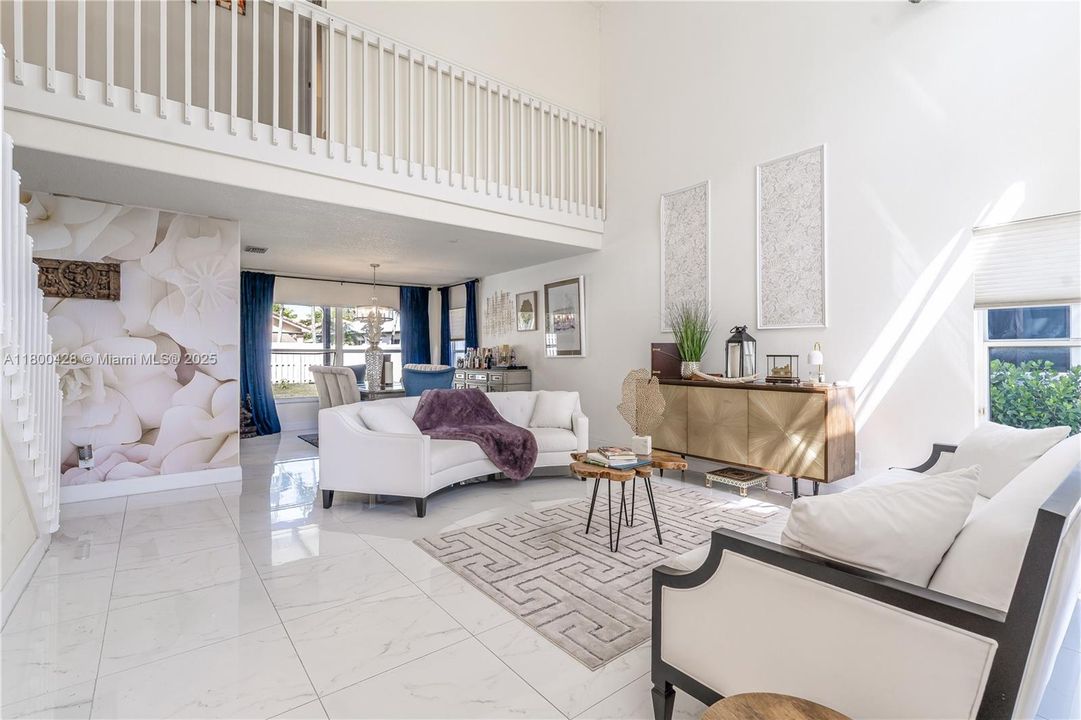 Recently Sold: $805,000 (4 beds, 3 baths, 2436 Square Feet)