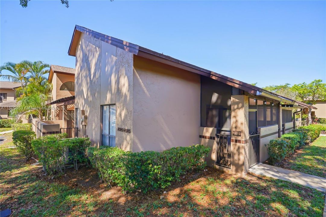 Recently Sold: $355,000 (4 beds, 3 baths, 1470 Square Feet)