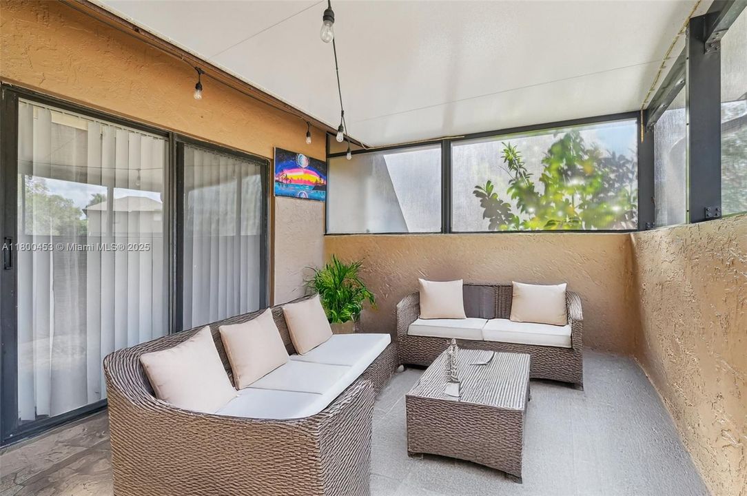 Recently Sold: $355,000 (4 beds, 3 baths, 1470 Square Feet)