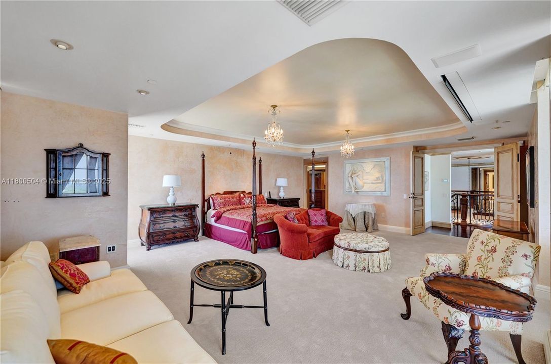 Primary Bedroom w/Direct Ocean Views