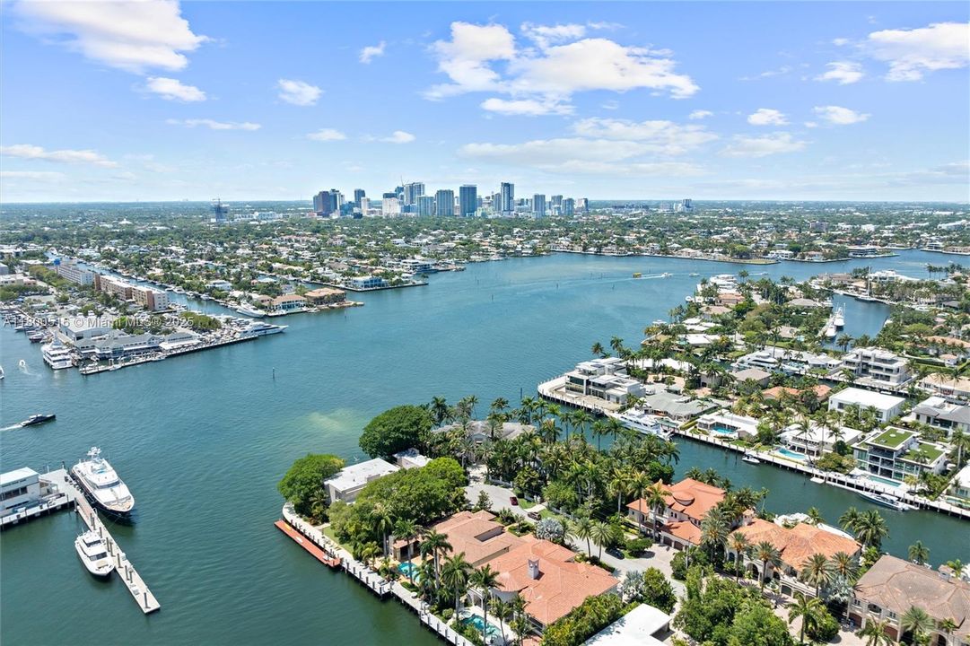 待售: $27,500,000 (7 贝兹, 6 浴室, 6250 平方英尺)