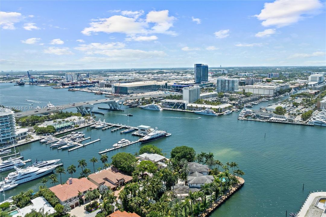 待售: $27,500,000 (7 贝兹, 6 浴室, 6250 平方英尺)