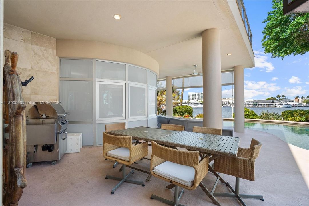 待售: $27,500,000 (7 贝兹, 6 浴室, 6250 平方英尺)