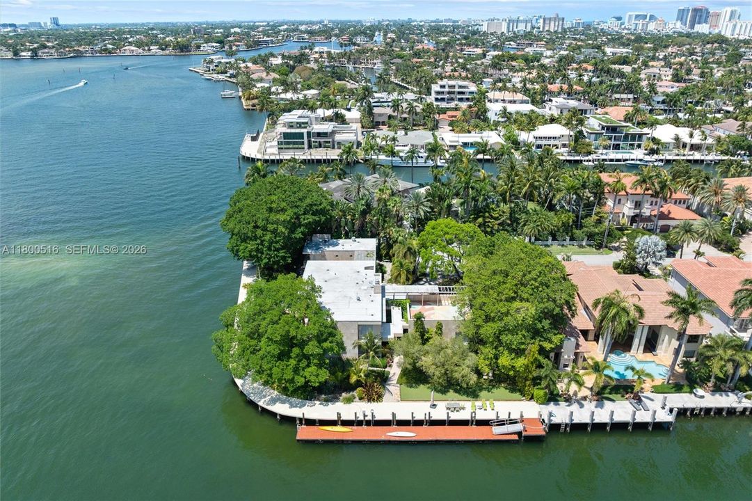 En Venta: $27,500,000 (7 camas, 6 baños, 6250 Pies cuadrados)