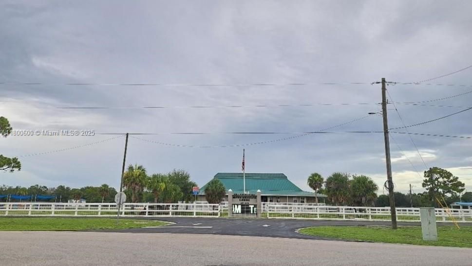 For Sale: $120,000 (1.04 acres)