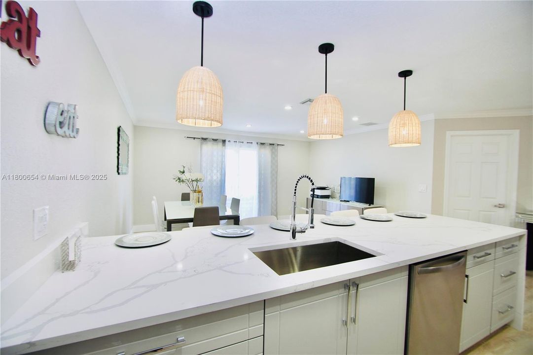 For Rent: $4,500 (3 beds, 2 baths, 1507 Square Feet)