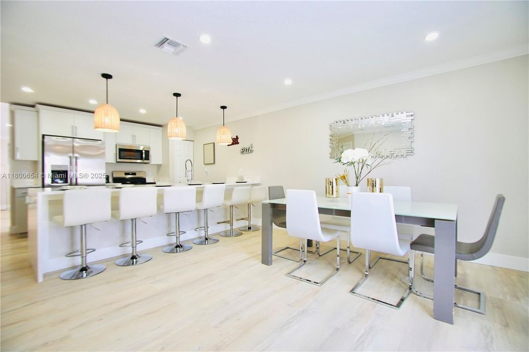 For Rent: $4,500 (3 beds, 2 baths, 1507 Square Feet)