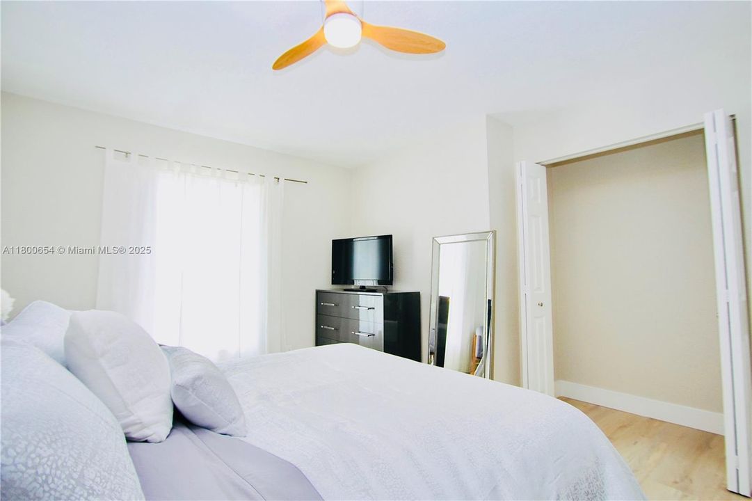 For Rent: $4,500 (3 beds, 2 baths, 1507 Square Feet)