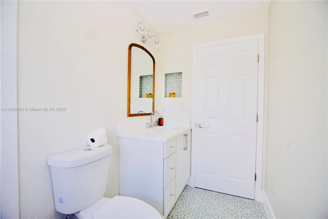 For Rent: $4,500 (3 beds, 2 baths, 1507 Square Feet)