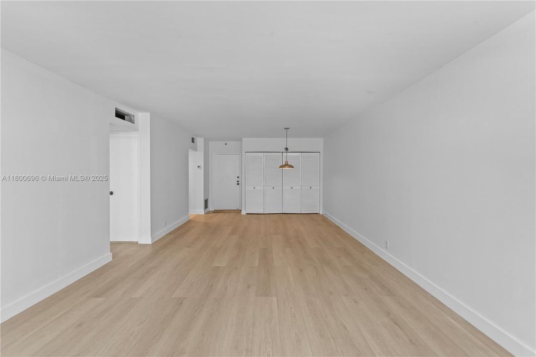 На продажу: $649,990 (1 спален, 1 ванн, 929 Квадратных фут)