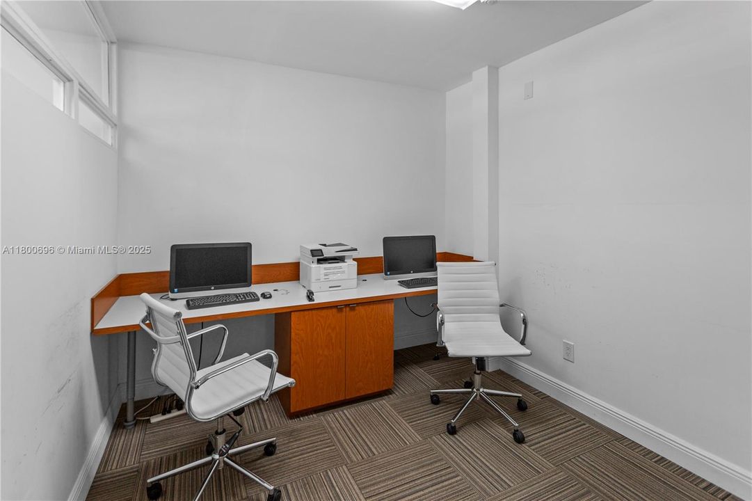 На продажу: $649,990 (1 спален, 1 ванн, 929 Квадратных фут)