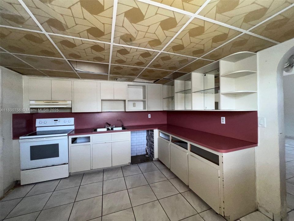 Recently Sold: $309,100 (3 beds, 1 baths, 1600 Square Feet)