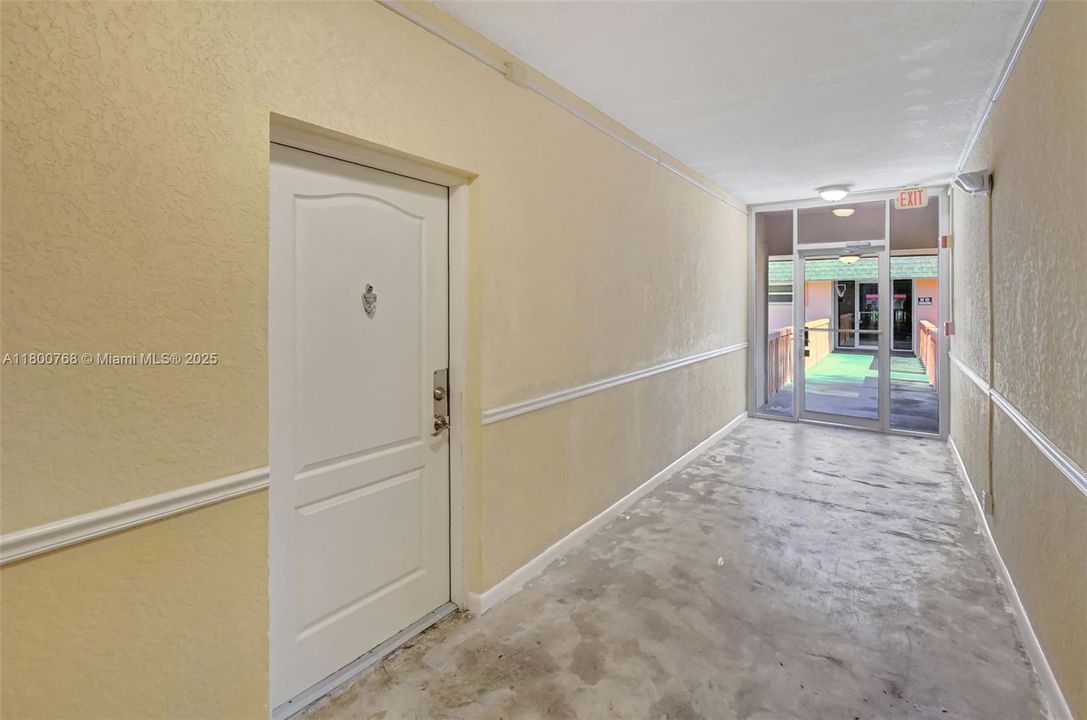 待售: $224,900 (2 贝兹, 2 浴室, 1030 平方英尺)