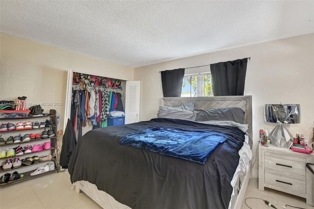 待售: $224,900 (2 贝兹, 2 浴室, 1030 平方英尺)