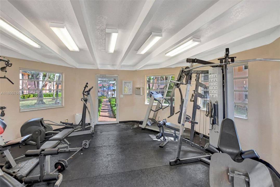 待售: $224,900 (2 贝兹, 2 浴室, 1030 平方英尺)