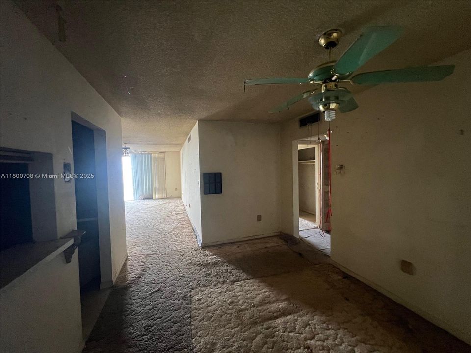 Activo con contrato: $109,900 (1 camas, 1 baños, 875 Pies cuadrados)