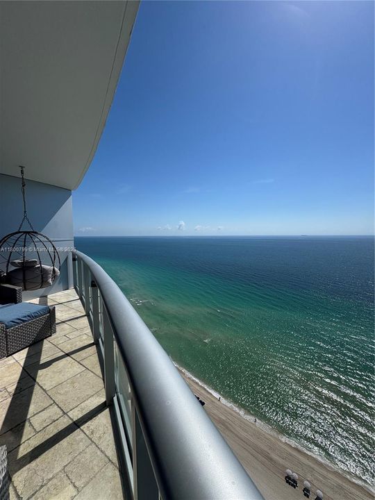 Balcnony Sea View