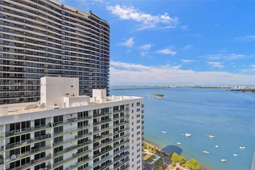 На продажу: $315,000 (0 спален, 1 ванн, 508 Квадратных фут)