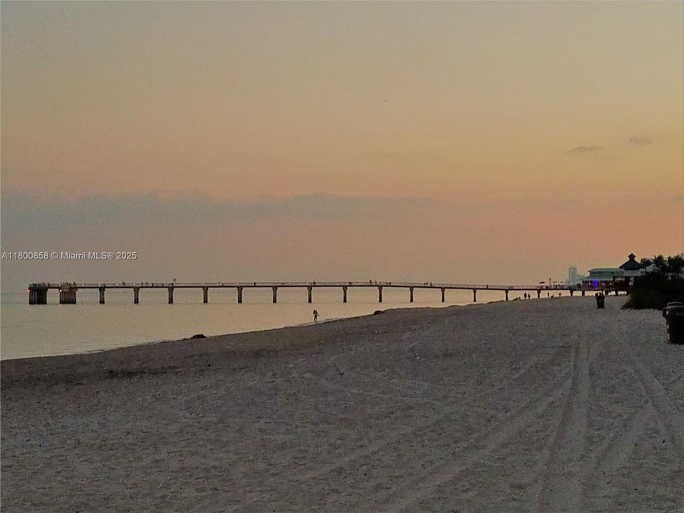 待售: $2,127,000 (3 贝兹, 3 浴室, 2090 平方英尺)