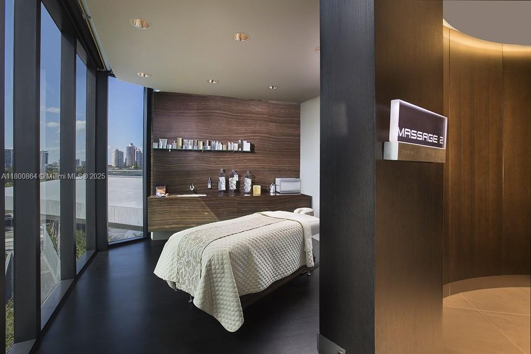 На продажу: $4,635,000 (4 спален, 4 ванн, 3785 Квадратных фут)