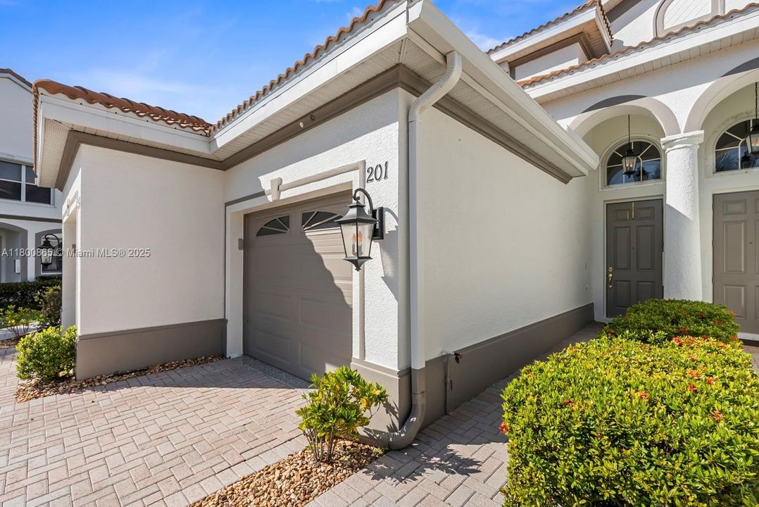 Recently Sold: $460,000 (2 beds, 2 baths, 0 Square Feet)