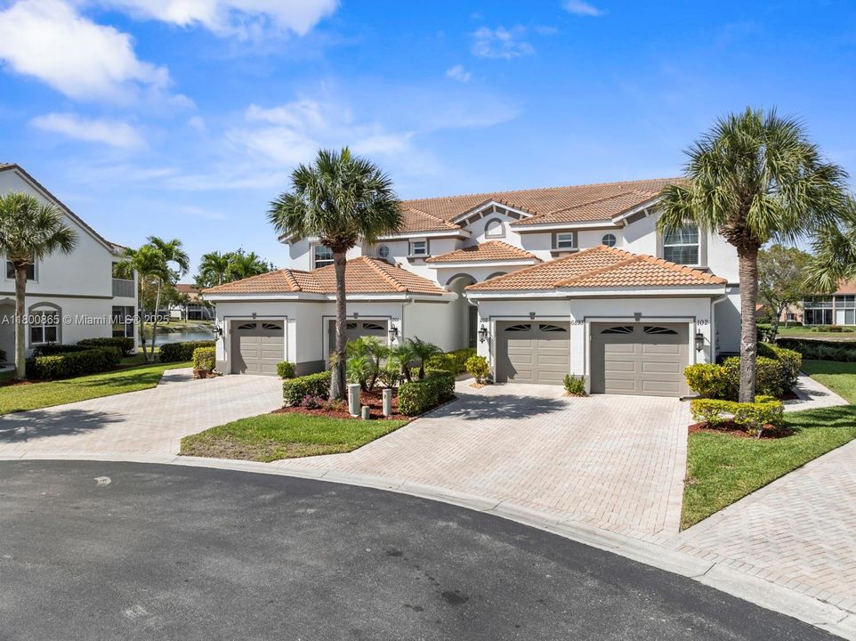 Recently Sold: $460,000 (2 beds, 2 baths, 0 Square Feet)