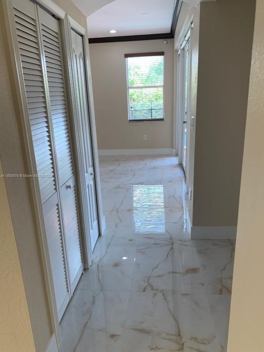 Recientemente alquilado: $4,800 (4 camas, 3 baños, 2825 Pies cuadrados)