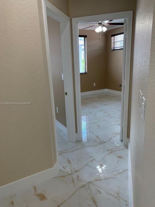 Recientemente alquilado: $4,800 (4 camas, 3 baños, 2825 Pies cuadrados)