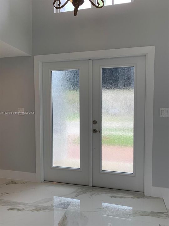 Недавно арендовано: $4,800 (4 спален, 3 ванн, 2304 Квадратных фут)