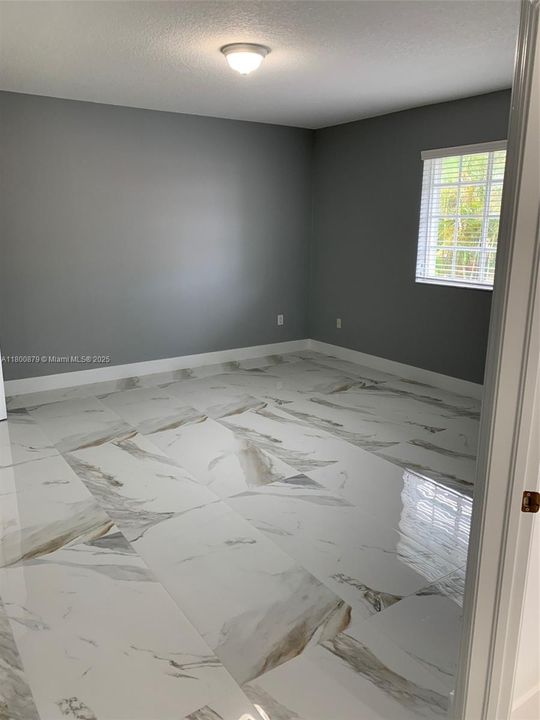 Недавно арендовано: $4,800 (4 спален, 3 ванн, 2304 Квадратных фут)