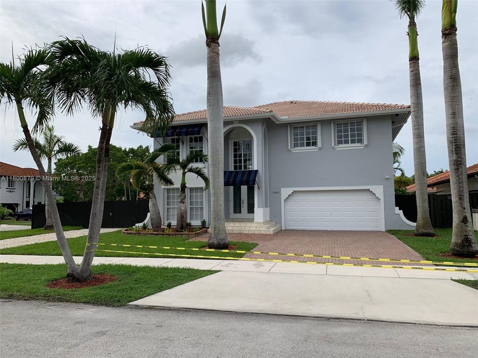 Недавно арендовано: $4,800 (4 спален, 3 ванн, 2304 Квадратных фут)