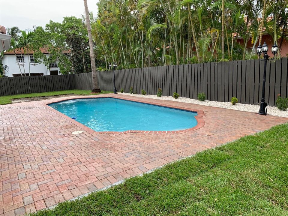 Недавно арендовано: $4,800 (4 спален, 3 ванн, 2304 Квадратных фут)