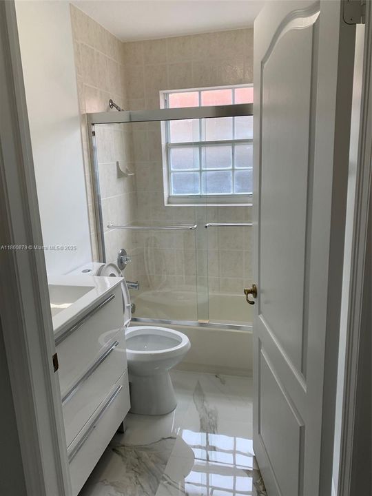 Недавно арендовано: $4,800 (4 спален, 3 ванн, 2304 Квадратных фут)