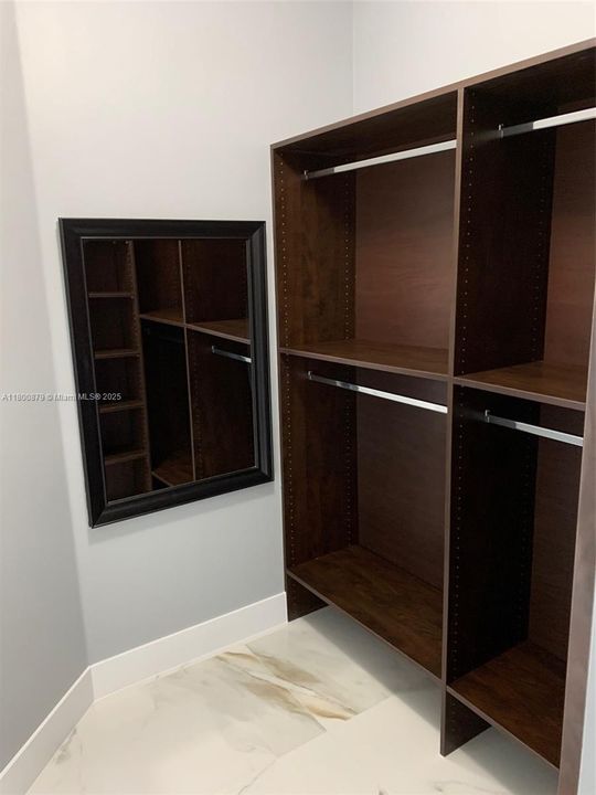 Недавно арендовано: $4,800 (4 спален, 3 ванн, 2304 Квадратных фут)