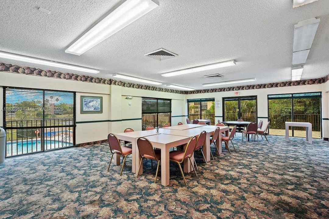 For Sale: $118,770 (2 beds, 2 baths, 1110 Square Feet)