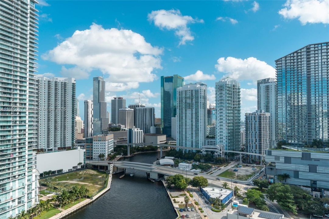 待售: $314,999 (0 贝兹, 1 浴室, 602 平方英尺)