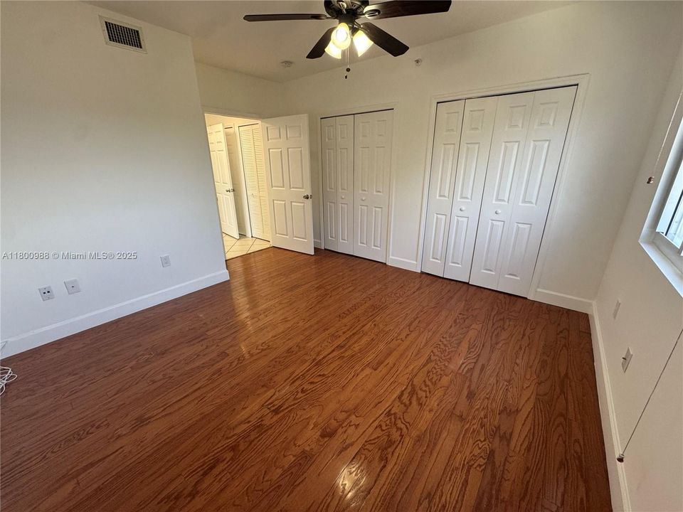 Recently Sold: $306,000 (1 beds, 1 baths, 665 Square Feet)