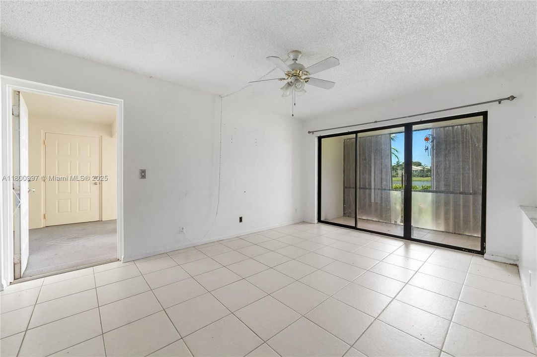 Recently Sold: $100,000 (1 beds, 1 baths, 624 Square Feet)