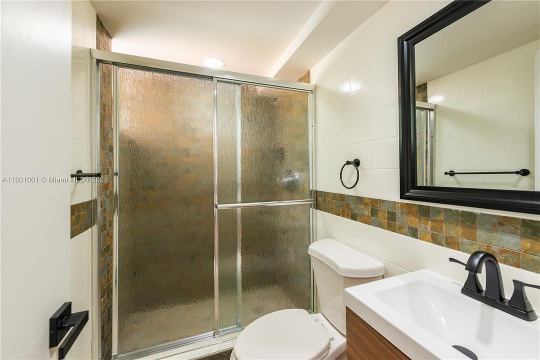 Recientemente alquilado: $8,500 (5 camas, 4 baños, 2576 Pies cuadrados)