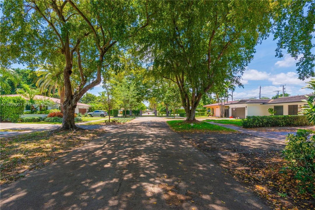 Recientemente alquilado: $8,500 (5 camas, 4 baños, 2576 Pies cuadrados)