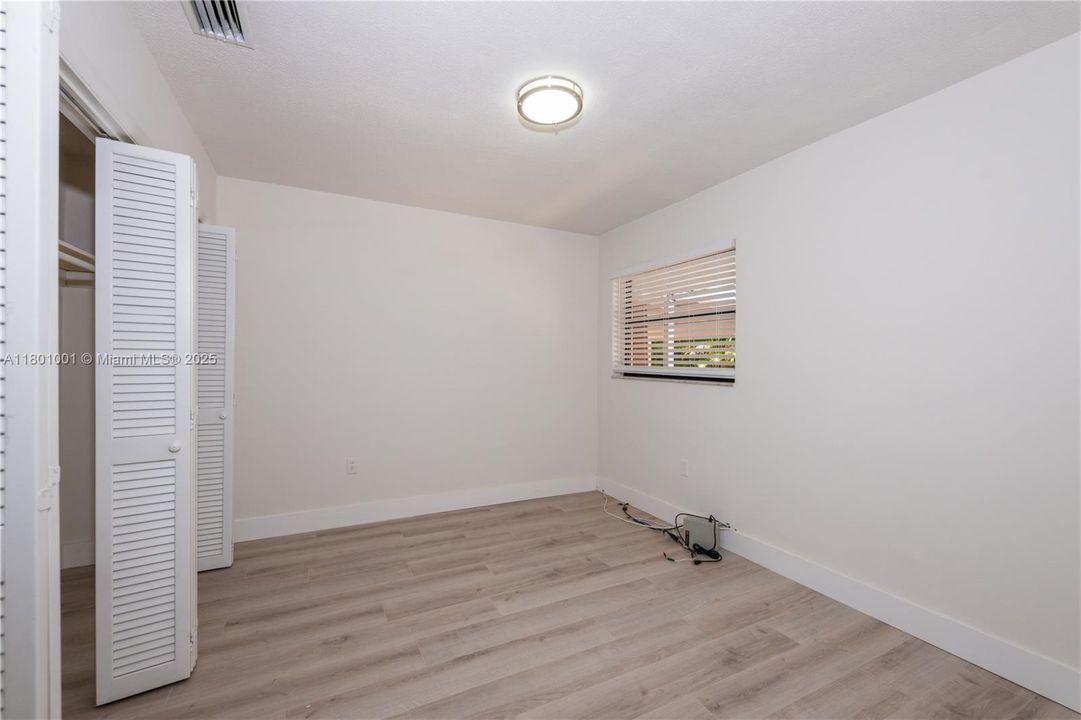 Recientemente alquilado: $8,500 (5 camas, 4 baños, 2576 Pies cuadrados)