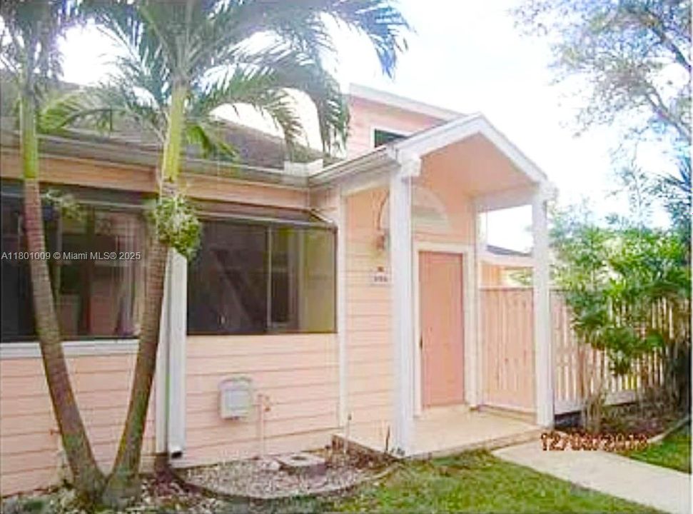 For Sale: $350,000 (3 beds, 2 baths, 1336 Square Feet)