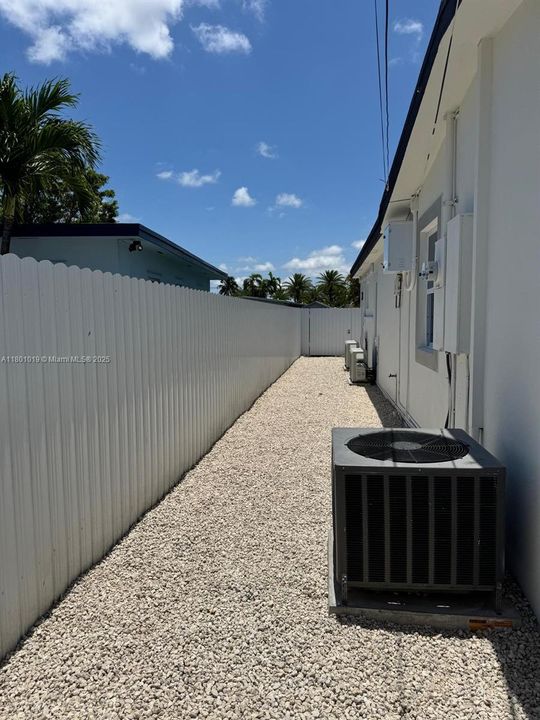 Recently Rented: $1,800 (1 beds, 1 baths, 0 Square Feet)