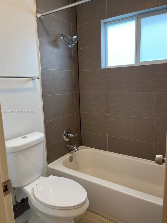 待售: $1,990,000 (0 贝兹, 0 浴室, 2490 平方英尺)